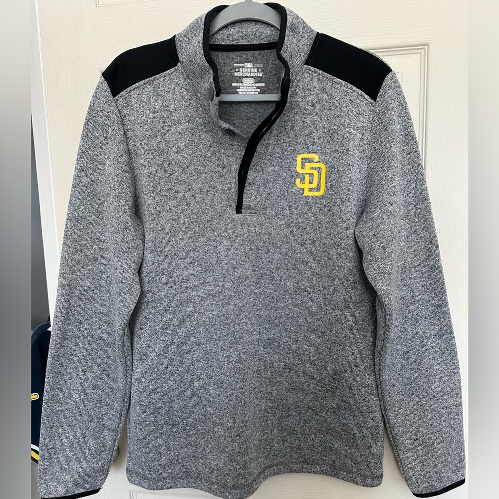 SD PADRES Gray and Black Quarter Zip Sweatshirt Medium
